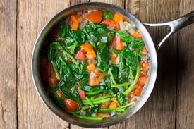 Meski kini ada susu formula tetapi itu adalah option yang paling akhir jika benar benar tidak bisa memberikan asi. Makanan Untuk Ibu Menyusui