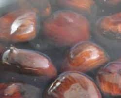 Castagne proprietà nutrizionali preparazione e ricetta. Castagne Lessate Con Pere Volpine La Valle Delle Albicocche