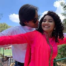 Pin By Rohini Singh On Love You Cute Love Stories Cute Celebrities Famous Stars