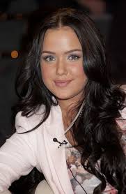 Her real name is kim debkowski. Kim Debkowski Bekommt Komplett Neuen Hairstyle Buhnenoutfits Lady Gaga Sangerin