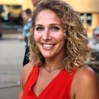 Teresa Decker's Instagram, Twitter & Facebook