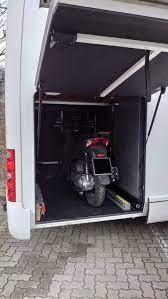 Wer auf der suche nach einem robusten, langlebigen motorroller ist, kommt am produktsortiment von motorrollershop.com nicht vorbei. Einbau Einer Ladevorrichtung Fur Motorroller Und Motorrader Fur Wohnmobile Diesel Center Hauser