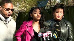 Kelly a master producer, composer. Brainwashed By R Kelly Family Claims Their Daughter Is Trapped Youtube