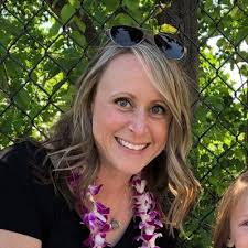 Deanna Mullen's Instagram, Twitter & Facebook