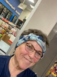 Obsessed with this stitched decided to try ear headbands for a early  morning walk or jog