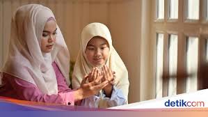 Juga boleh doakan doa ini selepas solat; Doa Untuk Ibu Tercinta Dan Kewajiban Anak Untuk Menghormatinya