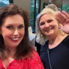 Thanks Keowee Key and SC Federation of Music Clubs for having me this  weekend! I sang Gershwin, Schwartz, Webber , Puccini , Rodgers and more! So  fun to work with incredible collaborative