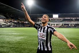 Volg ook facebook (heraclesalmelo), instagram (heraclesalmelo), en youtube (heraclesalmelotv) ⚫⚪. Miljoenentransfer Beklonken Dessers Verlaat Heracles Almelo Heracles Tubantia Nl