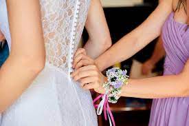 Bräute haben meist klare vorstellungen vom hochzeitskleid. Brautkleid Schnuren Oder Knopfen 3 Verschlusse Die Ihr Kennen Solltet