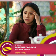 Sep 12, 2018 · bahagia bukan bidaan episod 6 #bahgaiabukanbidaan kisah hana yang sanggup mempertahankan rumah tangga yang terbina dengan azlan selama 16 tahun demi anak mereka. Mediacorp Suria Whatsonsuria Kedua Ibu Aina Dan Azlan Facebook