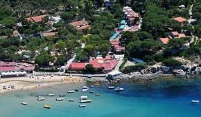 The location was lovely, quite rural with a little seating area outside with shade. Appartamenti Marina Di Campo Residence Isola D Elba Vacanza Mare Appartamenti Isola D Elba