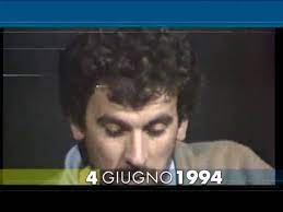 In 1969 he founded the group i saraceni (later renamed la smorfia) with enzo decaro and. 4 Giugno 1994 Muore Massimo Troisi Youtube