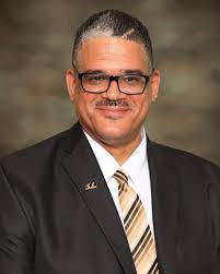 Karl Nichols's Instagram, Twitter & Facebook