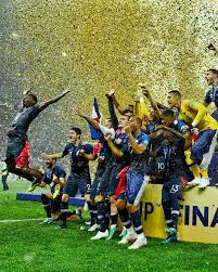 Alors qu'il a eu une formule ambiguë au sujet de lille mercredi, kylian mbappé s'est expliqué sur les réseaux sociaux : Segundo Mundial Para Francia Francia Final Mundial Croacia Equipe De France Football France Football Coupe Du Monde