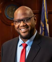 Holmes High School Hall of Distinction, Young Alumnus awards to be  presented June 14; get tickets here