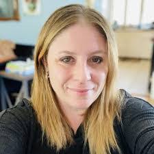 Beth Chang's Instagram, Twitter & Facebook