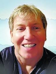 Steven Chambers's Instagram, Twitter & Facebook