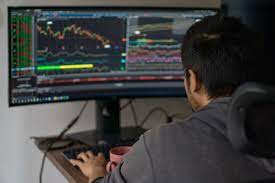Perbedaan analisa fundamental vs teknikal vs bandarmologi. Strategi Sukses Cara Trading Saham Harian Agar Untung Terus