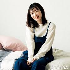 辛口フェミニン派の12月コーデ最終便 デートも旅行もok 新木優子の冬イベ映え着回しvol 3 前髪 セルフカット 成人式 ヘアスタイル ショート セルフカット