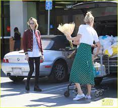 Cara Delevingne & Ashley Benson Spend the Afternoon Grocery Shopping: Photo  4258116 | Ashley Benson, Cara Delevingne Photos | Just Jared: Entertainment  News
