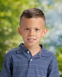 It's been a four-year trauma-induced writer's block. Today, I have managed  1100 words. This is huge.