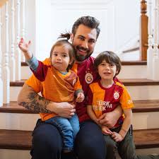 Discover doğuş çabakçor music videos, chart achievements, biography and facts. Dogus Cabakcor On Twitter Kukremeye Haziriz Galatasaray