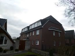Der aktuelle durchschnittliche quadratmeterpreis für eine wohnung in delmenhorst liegt bei 7,71 €/m². 3 Zimmer Wohnung Zu Vermieten Schliemannstr 24 27749 Delmenhorst Stickgras Annenriede Mapio Net
