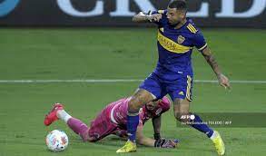 Edwin comenzó jugando con cuadrado en una doble pared y el centro del juventino fue para miguel borja, que cedió de cabeza a cardona volver a la noticia 'con el 10 de colombia: Video Edwin Cardona Salva A Boca Juniors De Perder Ante Gimnasia Antena 2