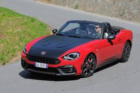 Abarth 124 spider wikipedia 2017 fiat 124 spider abarth test drive review the 2019 fiat 124 spider abarth finally sounds as god intended 2019 fiat 124 spider abarth. Abarth 124 Spider Prova Scheda Tecnica Opinioni E Dimensioni 1 4 Turbo Multiair