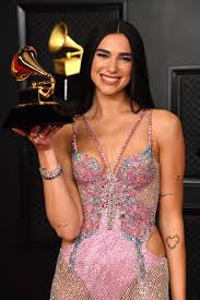 How can i watch or stream the 2021 grammy awards? Dua Lipa S Epic Grammys Versace Dress Twinkled Like The Northern Lights British Vogue