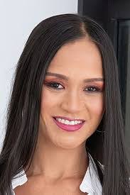 Yasmin Alicea's Instagram, Twitter & Facebook