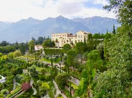 Ein geprüfter anwalt zum thema garten in meran ✅ echte bewertungen ▶️ kompetente rechtsberatung von einem anwalt in ihrer nähe! Top Sehenswurdigkeit Schloss Trautmannsdorf Wunderschon