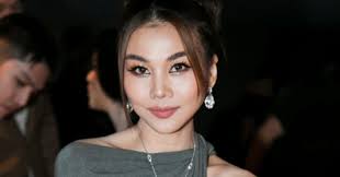 Nóng: Thanh Hằng xin lỗi