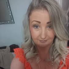 Am rewatching just now does anyone else think rita was horrible to june in  season 1 like shut up rita and bake your bread lol🤣🤣🤣