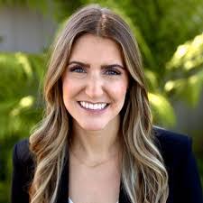 Katie Runnels's Instagram, Twitter & Facebook