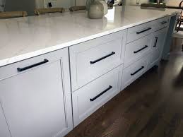 This design idea will also create a contrast visual in your kitchen area. Top 70 Best Kitchen Cabinet Hardware Ideas Knob And Pull Designs