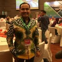 9 "Adrian Par" profiles