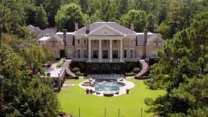 The Mansion Reboot Dynasty Wiki Fandom In 2021 Mansions Celebrity Houses Mansions Huge Mansions