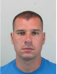 Sa druge strane...: Nezvanično/Pripadnik Čarugine narkoubilačke grupe  Predrag Petković Perlike nije uhapšen u Beogradu