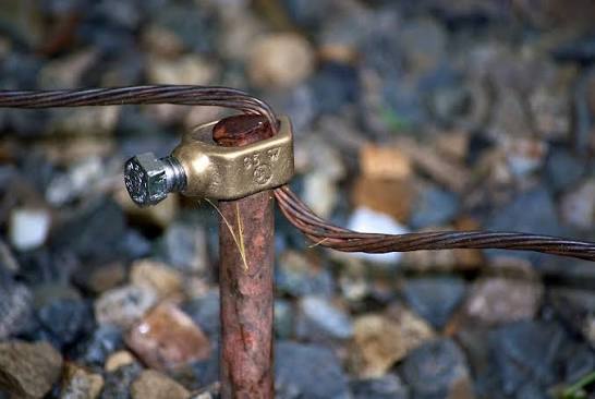 The Effects of a Poor Electrical Ground - Artelc