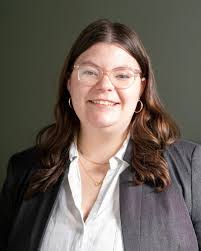 Still unearthing gems from custom-designed grad day—can't get enough 🥹📸