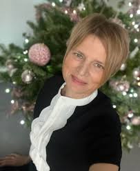 🌸Paix, 🤩joie et 🥰chaleur humaine, voilà ce que je vous souhaite pour ce  Noël 2024🎅 (et pour tous les jours qui suivront.) 💫💫💫