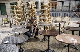 Im zentrum der bundesstadt ist die stimmung gedämpft, aber nicht nicht verzagt. Trotz Steigender Corona Infektionen In Der Schweiz Sind Restaurants Kinos Und Fitnesscenter Wieder Auf Panorama Stuttgarter Zeitung