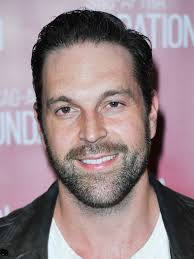 Benjamin Arthur's Instagram, Twitter & Facebook