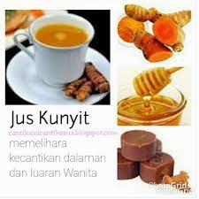Tidak hanya sebagai bumbu masakan, kunyit juga memiliki manfaat lain untuk kesehatan dan kecantikan jika dikonsumsi secara teratur. Khasiat Air Kunyit Untuk Kecantikan Dalaman Dan Luaran Wanita Cantik Sini Cantik Sana