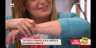 Maria cerqueira gomes na praia com o filho fama georgina rodriguez há 7 horas. Maria Botelho Moniz Faz Tatuagem Em Direto No Voce Na Tv Veja As Imagens
