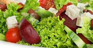 Salad :campur semua buah2an sampai tercampur rata,dinginkan kurang lebih 30 menit. 5 Cara Membuat Salad Sayur Buah Dan Ala Hokben