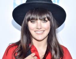 But she belongs to the polish minority in czech republic. Ewa Farna Rzadko Pokazuje Syna Teraz Zrobila Wyjatek Artur Ma Juz Rok Magazyn Rmf Fm