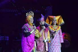 Jabatan kesihatan negeri sembilan (jkns) mengambil sampel makanan di bazar ramadan di seluruh negeri ini, untuk diuji. Konsert Gema 3 Budaya Perkenalkan Johor Negeri Sembilan Dan Melaka Life With Love