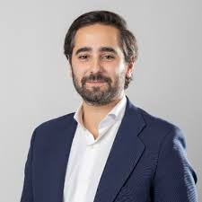 He empezado en un nuevo puesto de Corporate Development & Portfolio…